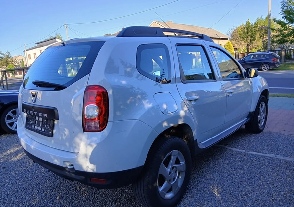 Dacia Duster cena 29900 przebieg: 133000, rok produkcji 2013 z Józefów małe 79